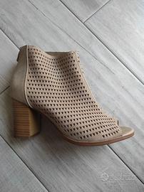 Tronchetto estivo beige donna comodo tacco largo Abbigliamento e Accessori In vendita a Teramo