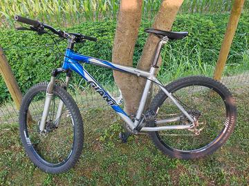 Bicicletta GIANT ruota 26'