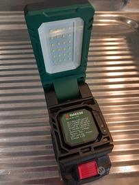 parkside torcia 800lumen per batterie x20