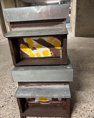 Arnie materiale apistico