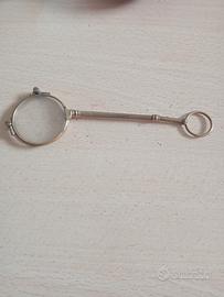 Occhialini da teatro/lorgnette.