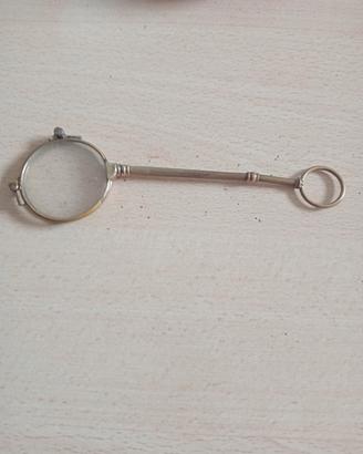 Occhialini da teatro/lorgnette.