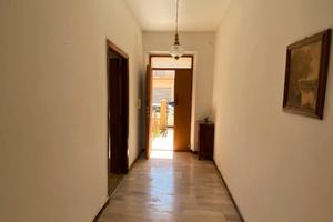 Casa semi indipendente al piano terra