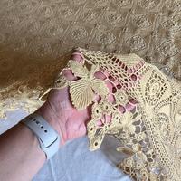 COPRILETTO D’EPOCA LAVORATO A MANO ALL’UNCINETTO