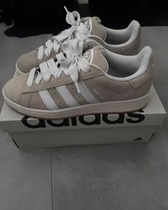 Adidas campus