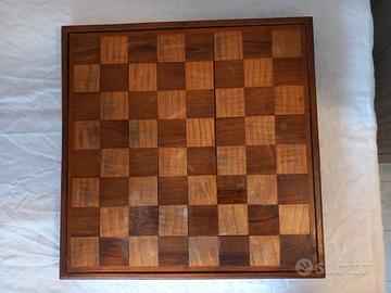 Dama in legno artigianale 