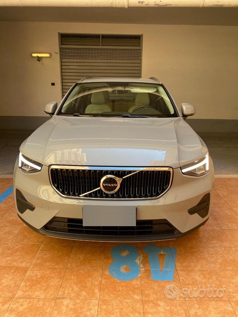 Volvo XC40 (2017-->)