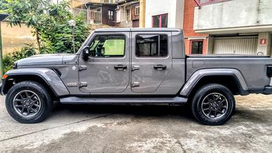 JEEP Gladiator OVERLAND solo 5 Mila km  