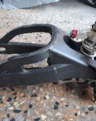 forcellone Yamaha r1 2002 2003 