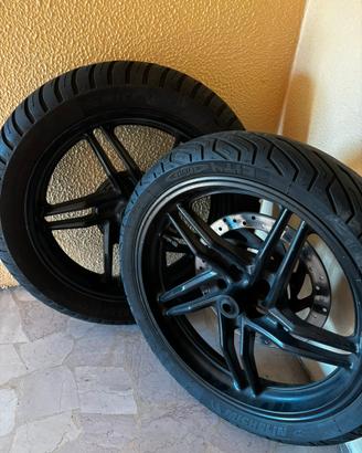 GOMME / PNEUMATICI + CERCHI YAMAHA XENTER 150
