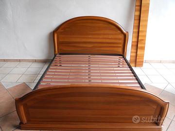 Letto matrimoniale in legno