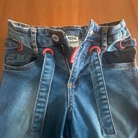 Jeans bimba con cinturino in tessuto
