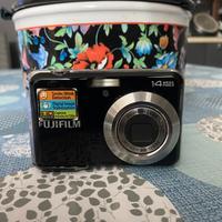 FujiFilm FinePix AV200 14MP - Digitale Vintage