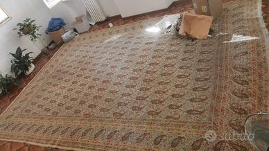 Tappeto persiano KASHAN di grandi dimensioni