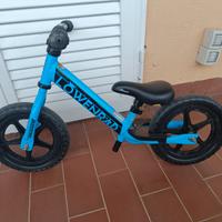 Bicicletta senza pedali