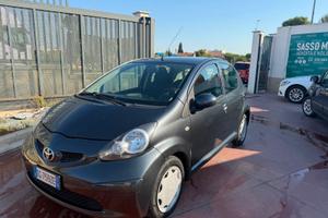 Toyota Aygo 1.0 12V VVT-i 5 porte Sol
