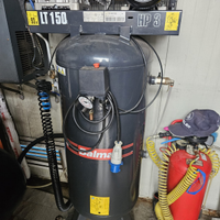 Compressore verticale