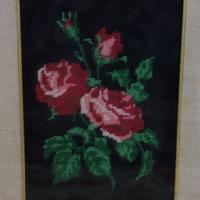 Piccolo punto soggetto "Rose",  incorniciato.