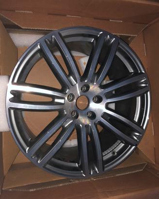 Ricambi ed accessori MASERATI ORIGINALI