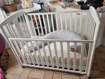 lettino per bambini in legno 