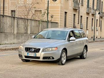 Volvo V70 2.0 D 136cv 6M Kinetic