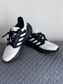  scarpe da ginnastica 