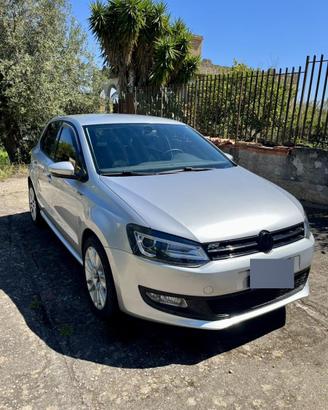 Polo 1.6 TDI 90 cv R-line