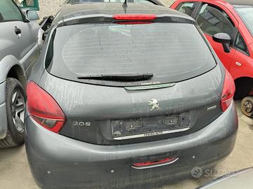 PEUGEOT 208 RICAMBI