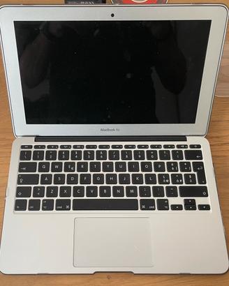 MacBook Air 11’’ Apple i7  / 8gb Ram / SSD256 gb