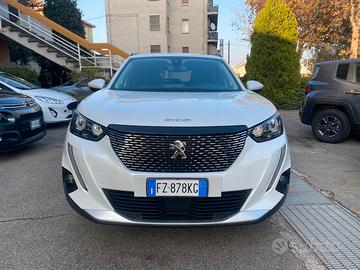 PEUGEOT 2008 ALLURE PACK 1.2 BZ 130cv -IMM.01/2020