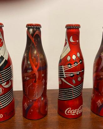 Coca cola bottiglie in latta