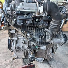 Toyota Yaris 1.5 hybrid motore cambio