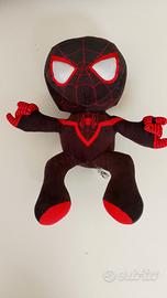 peluche spiderman 