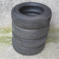 Set di pneumatici invernali Kumho 175/65 R14 82T