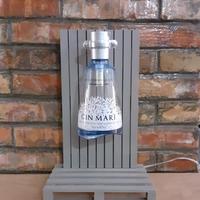 Lampada con Bottiglia Gin Mare Struttura in Legno