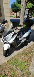 Kymco downtown 300i