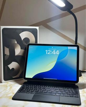 Ipad air 5a generazione 2022 + keyboard