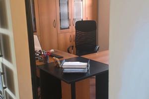 Stanza in studio professionale condiviso