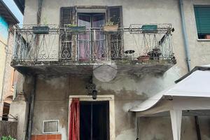 3 LOCALI A LONATO DEL GARDA