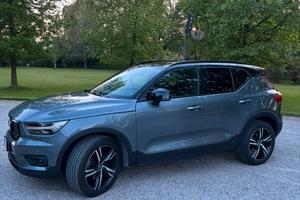VOLVO XC40 T4 Rdesign 4Awd