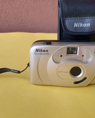 Macchine fotografiche analogiche Nikon e Pentax