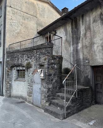 Porzione di casa indipendente  in Licciana Nardi 