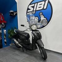 Aprilia scarabeo 250