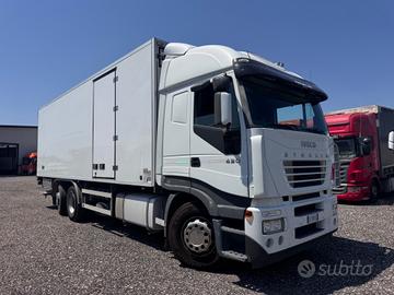 Iveco Stralis 430 cella frigo 8.60 e sponda 2006