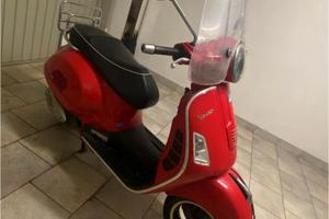 Vespa Piaggio 300 Super