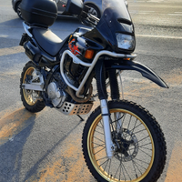 Honda Dominator 650 del 92