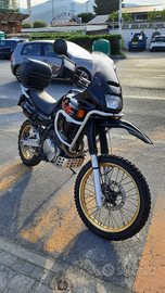 Honda Dominator 650 del 92