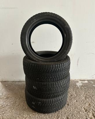 Gomme M+S 225 / 45 / 17  94h