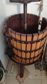 Torchio professionale per vino