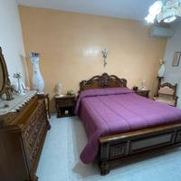 Camera matrimoniale in legno massiccio